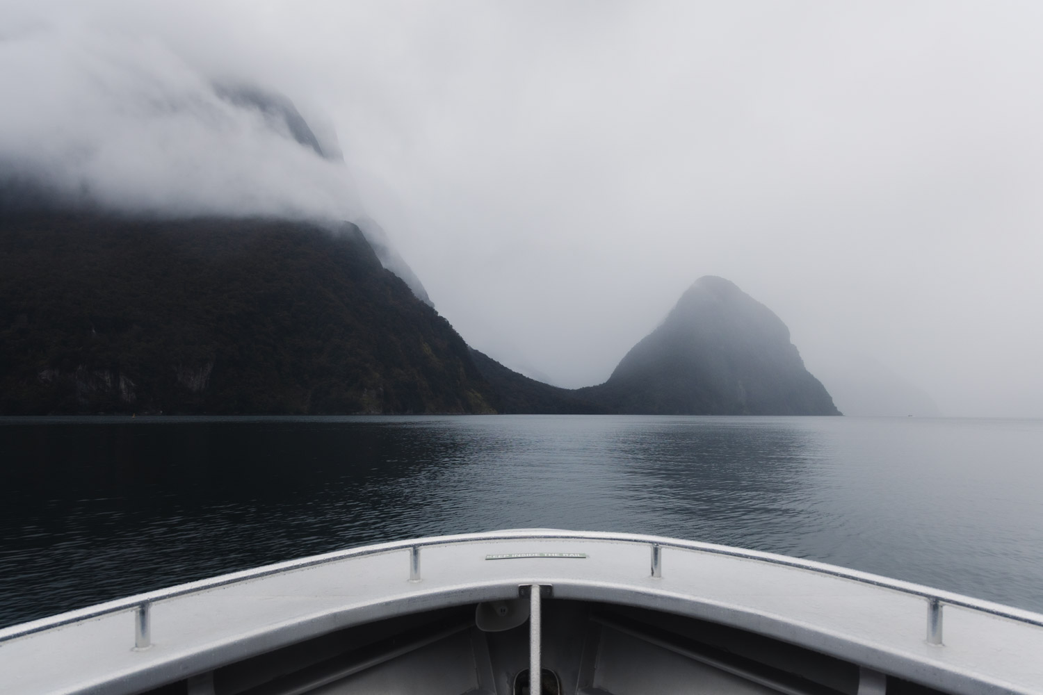milford-sound-2.jpg